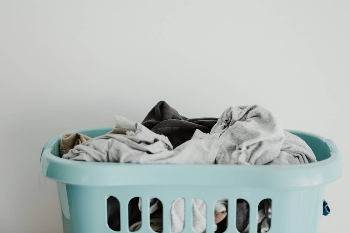 Laundry service for homes and businesses